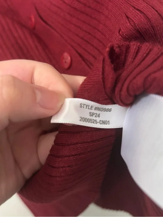 Madewell The Signature Knit Button-Front Sweater Tank - Picture 7 of 8